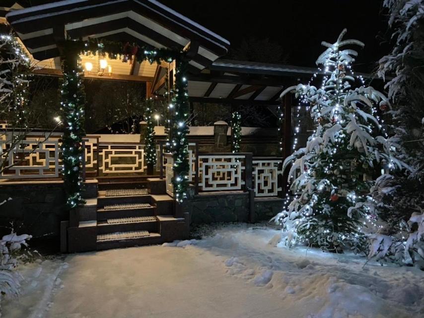 Central Courtyard スラブスク エクステリア 写真
